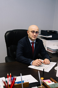 <p>Кулов Александр Витальевич</p>